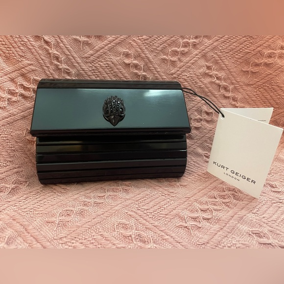 Kurt Geiger Glossy Mini Black Clutch with chain - Picture 1 of 7